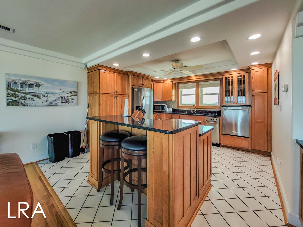 2717 S Shore Dr - Oceanside Manor (39)