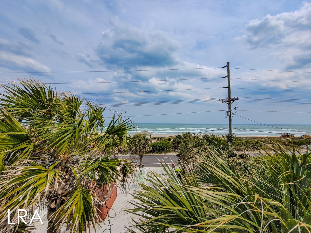 2717-A S Shore Dr (Oceanside Manor - High Tide [Int Ext]) - watermarked-36