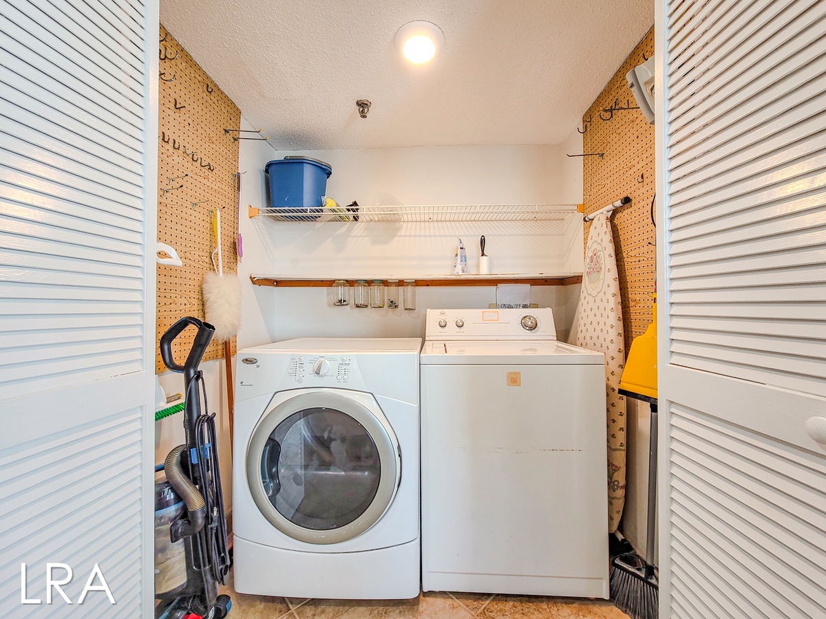 Washer/Dryer-16