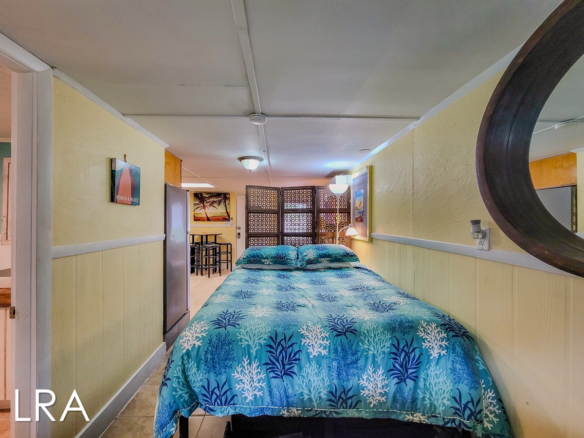 1005-B 1st St (The Roost [Int Ext Breezeway]) - watermarked-17