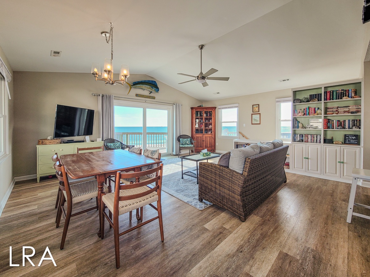 804 S Shore Dr (Beachy McBeach House [Int Ext Aerials]) - watermarked-02