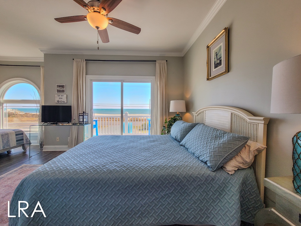 1743 New River Inlet Rd (Good Day Sunshine [Int]) - watermarked-57