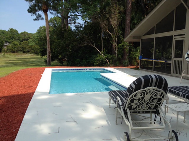 2 Gull Point Road