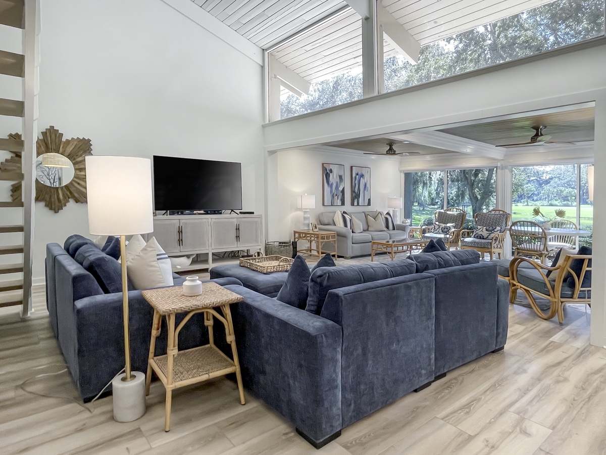80 Fairway Lane | Photo 1
