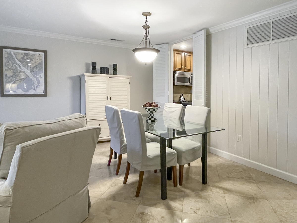 62 Fairway Lane | Photo 2