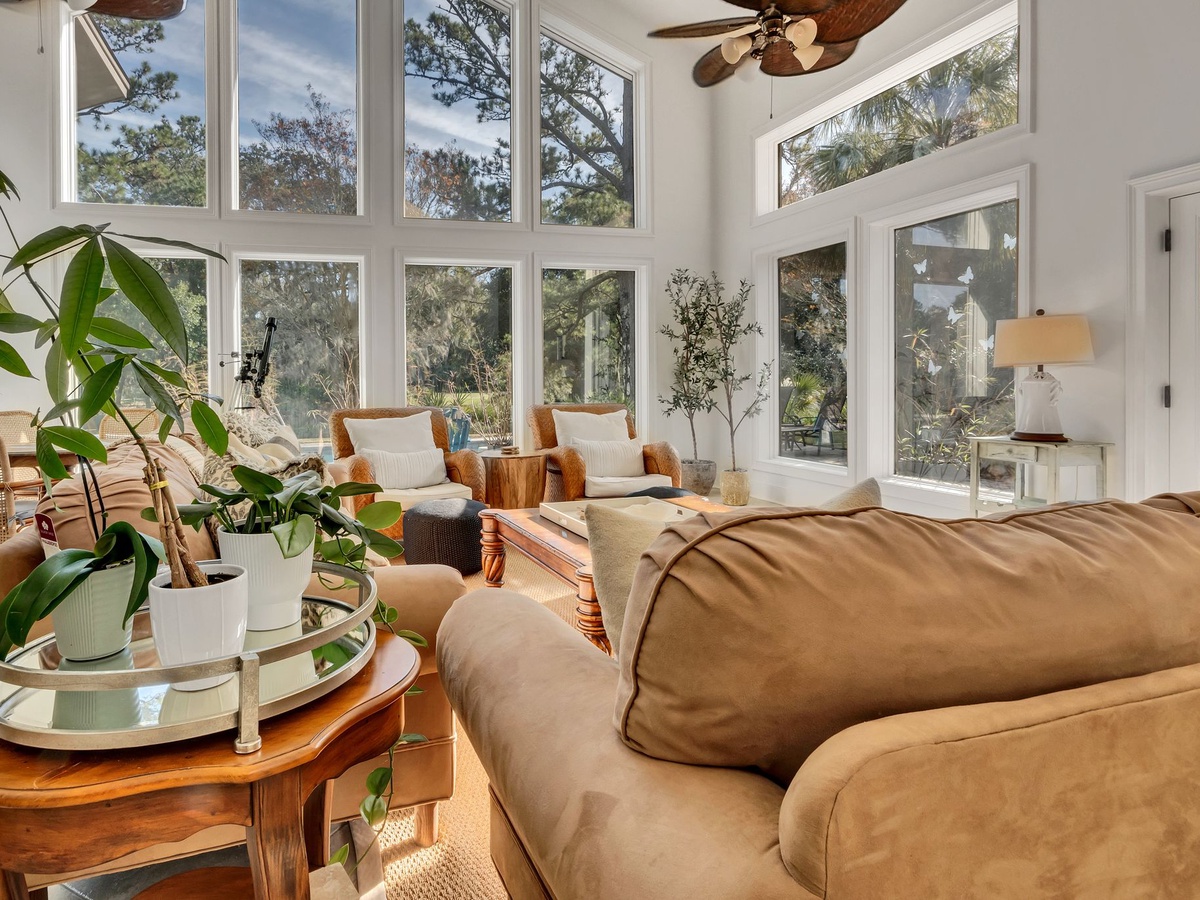 335 Greenwood Drive | Photo 1