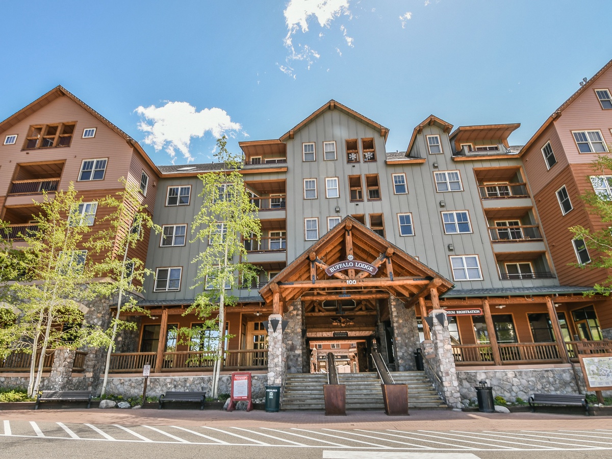 Resort Buffalo Lodge