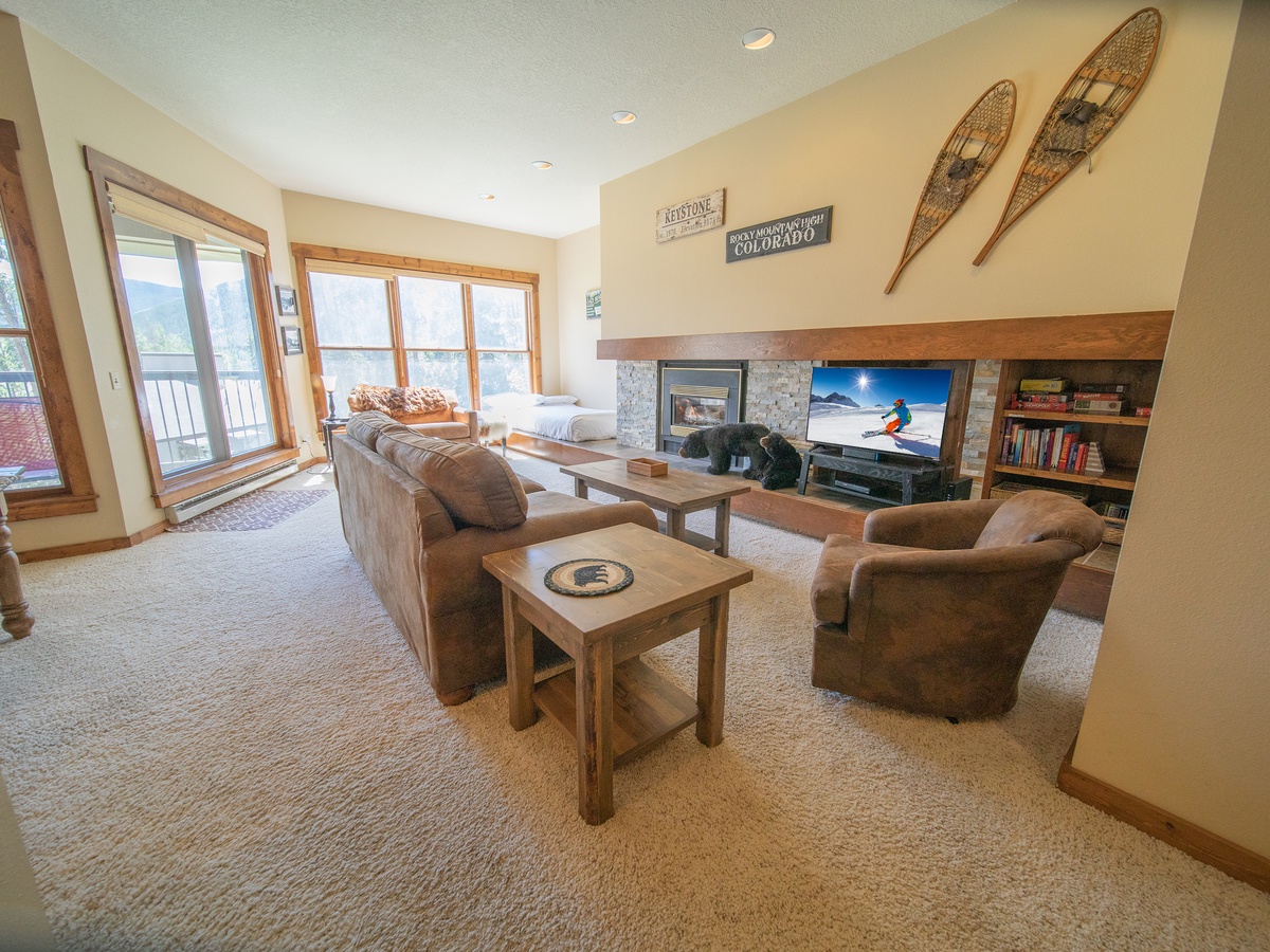 Quicksilver Lodge located in North Keystone Colorado SummitCove