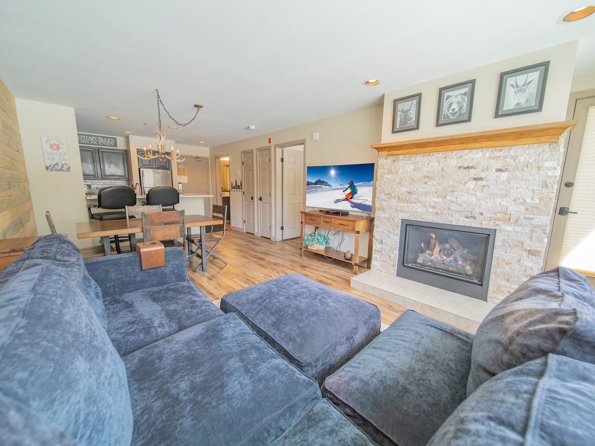 Lakeshore Vacation Condos at Lakeside Village and Keystone Conference