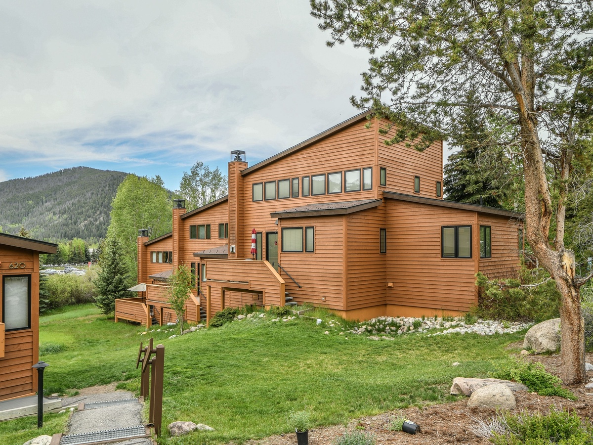 Resort Tennis Townhomes