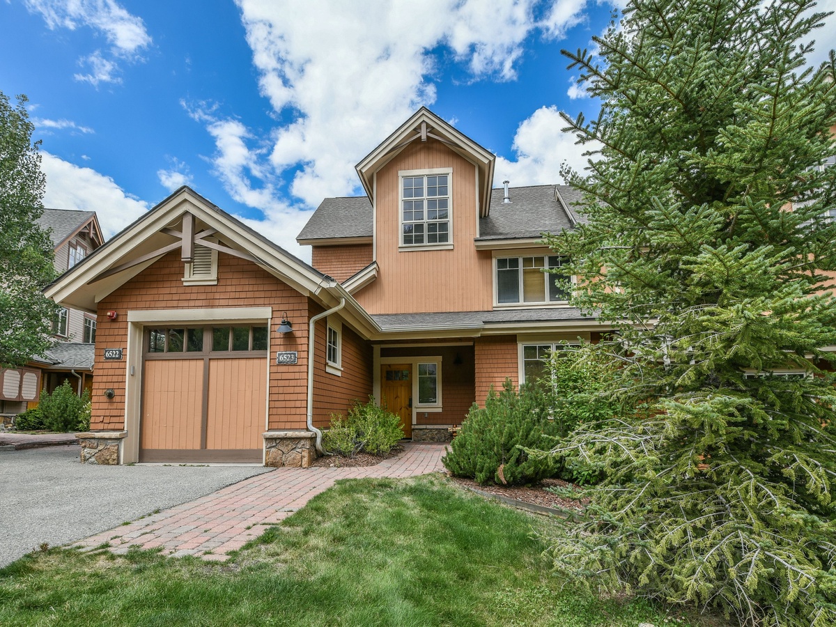 Settlers Creek in East Keystone Resort Colorado SummitCove