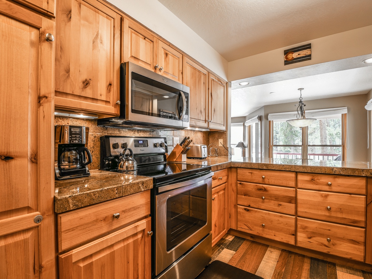 Quicksilver Lodge located in North Keystone Colorado SummitCove