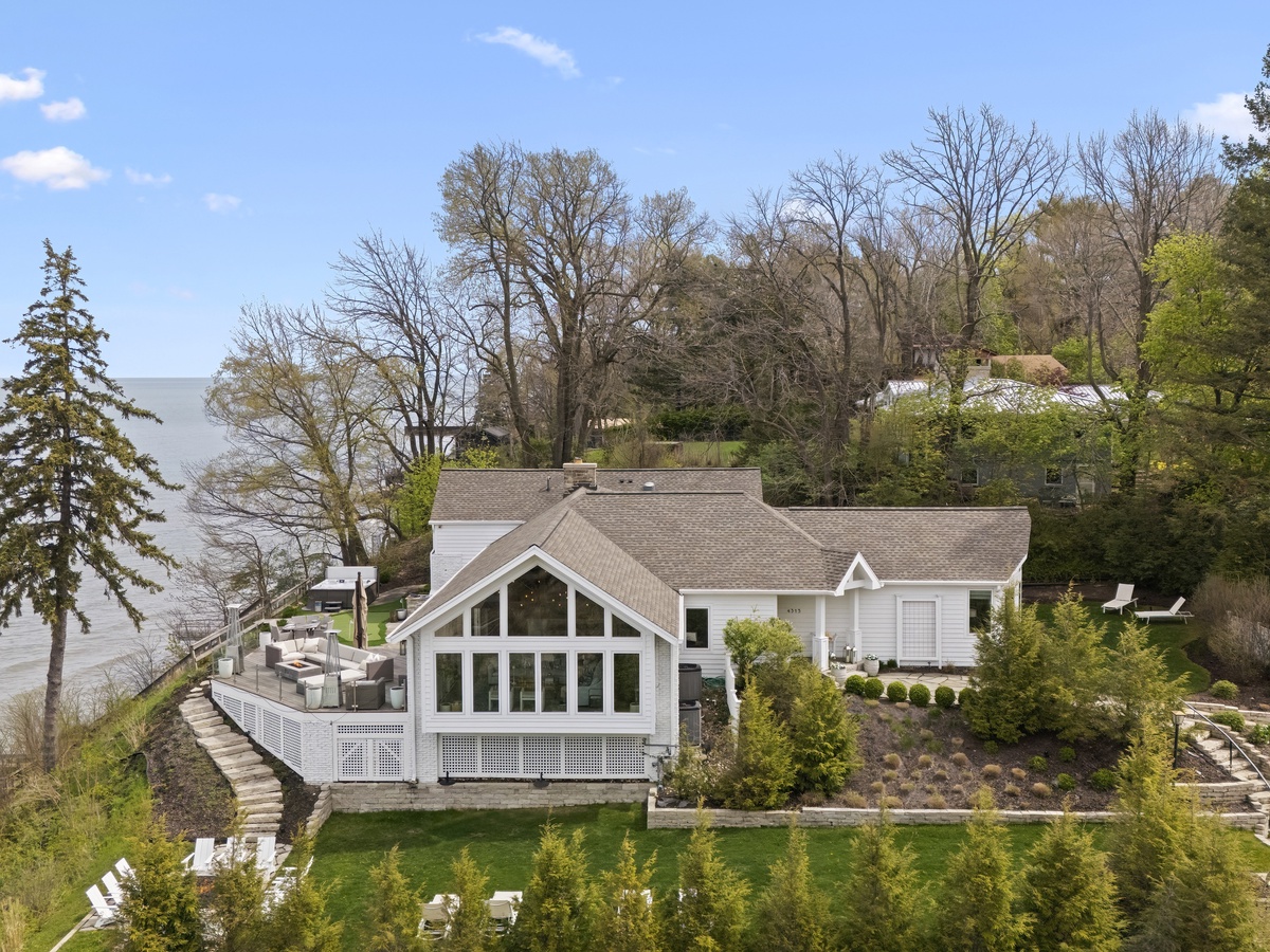 Lakefront Bluff