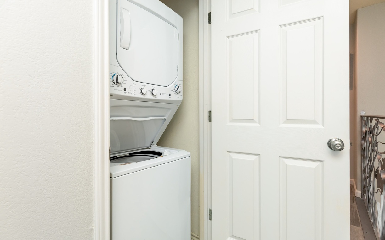 Your in-home washer and dryer make packing light a breeze, keeping your vacation wardrobe fresh and ready for every adventure.