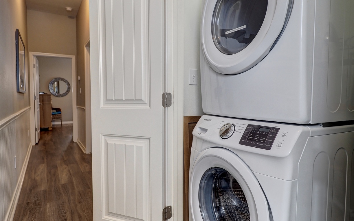 Your own private washer and dryer make packing light a breeze—fresh clothes whenever you need them during your stay.