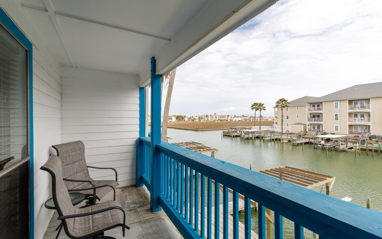 Great Waterfront Escape CSPN209