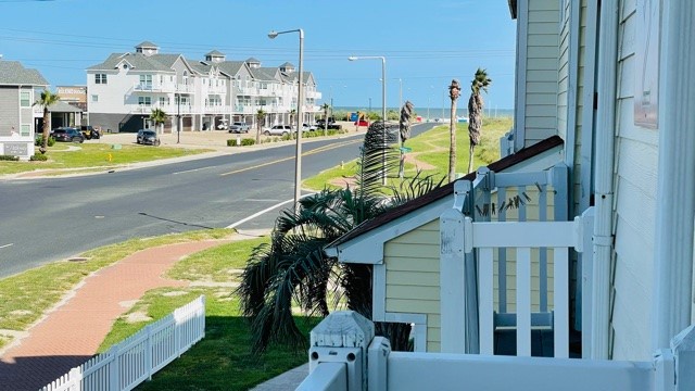 Coastal neighborhood with nearby beach access and residential charm surrounding the property area.