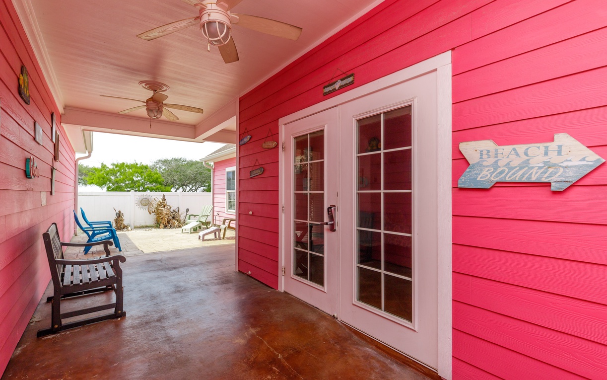 Cabana Flamingo TMRQ203