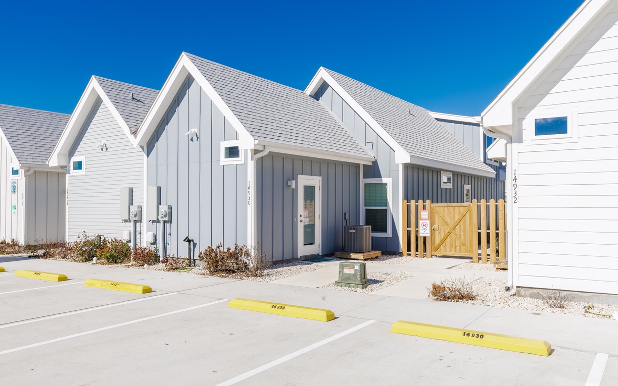 Modern farmhouse-style vacation rentals with private entrances and dedicated parking spaces for your getaway.