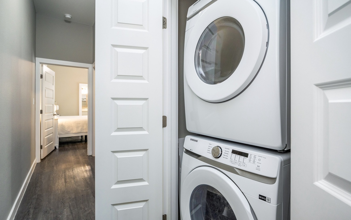 Your in-unit washer and dryer makes packing light effortless, giving you fresh clothes throughout your stay.