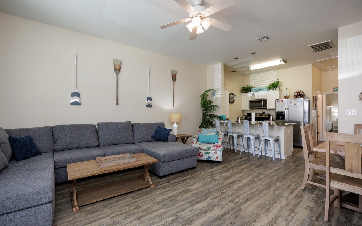 Village by the Beach - Shamrock Cove B910