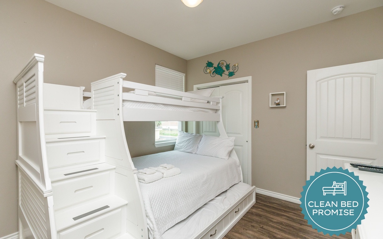 Sleep better at Padre Escapes with our exclusive Clean Bed Promise, providing fresh linens, comforters, and towels washed at high temperatures exceeding CDC recommendations, setting us apart for a truly restful vacation