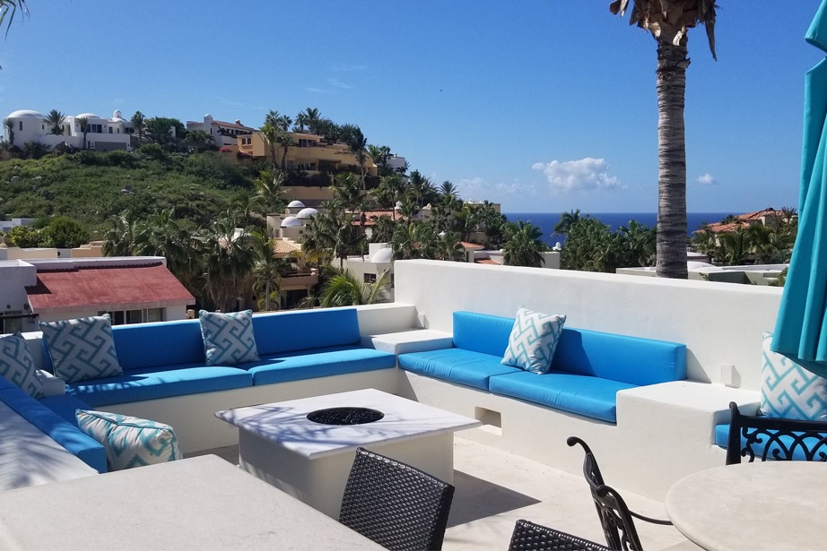Rooftop deck with sitting area