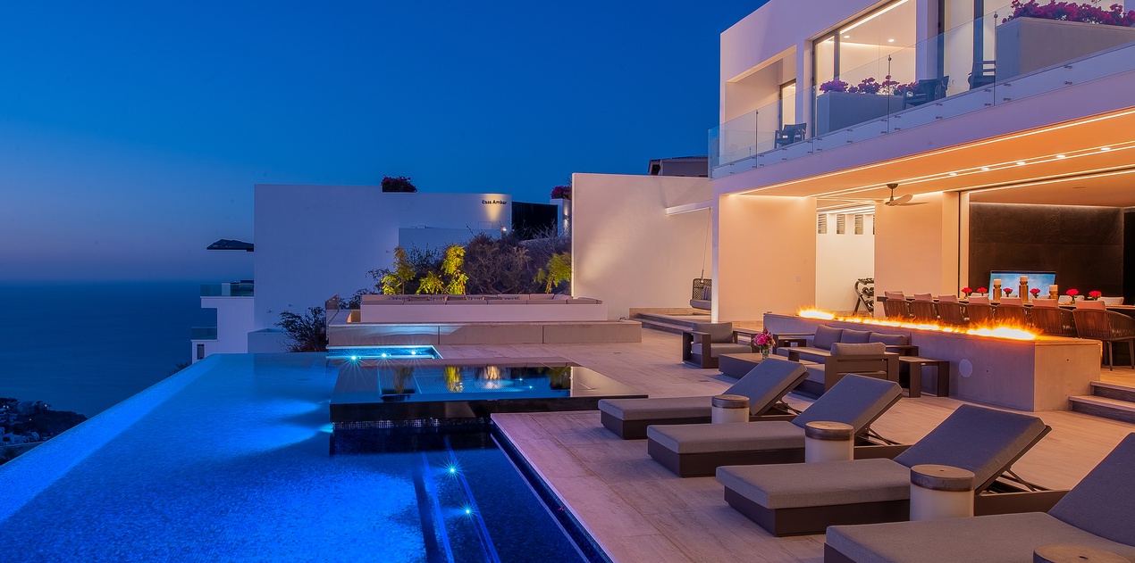 Gorgeous poolside with ocean view
