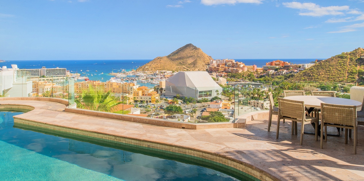 Poolside with incredible ocean view of Cabo San Lucas
