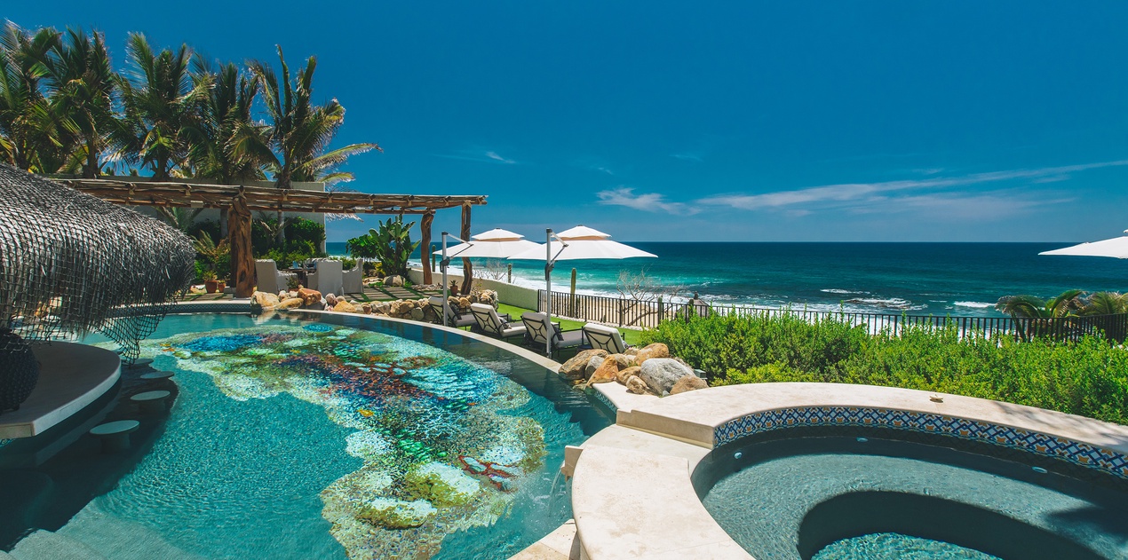 Poolside and jacuzzi with incredible ocean views-3