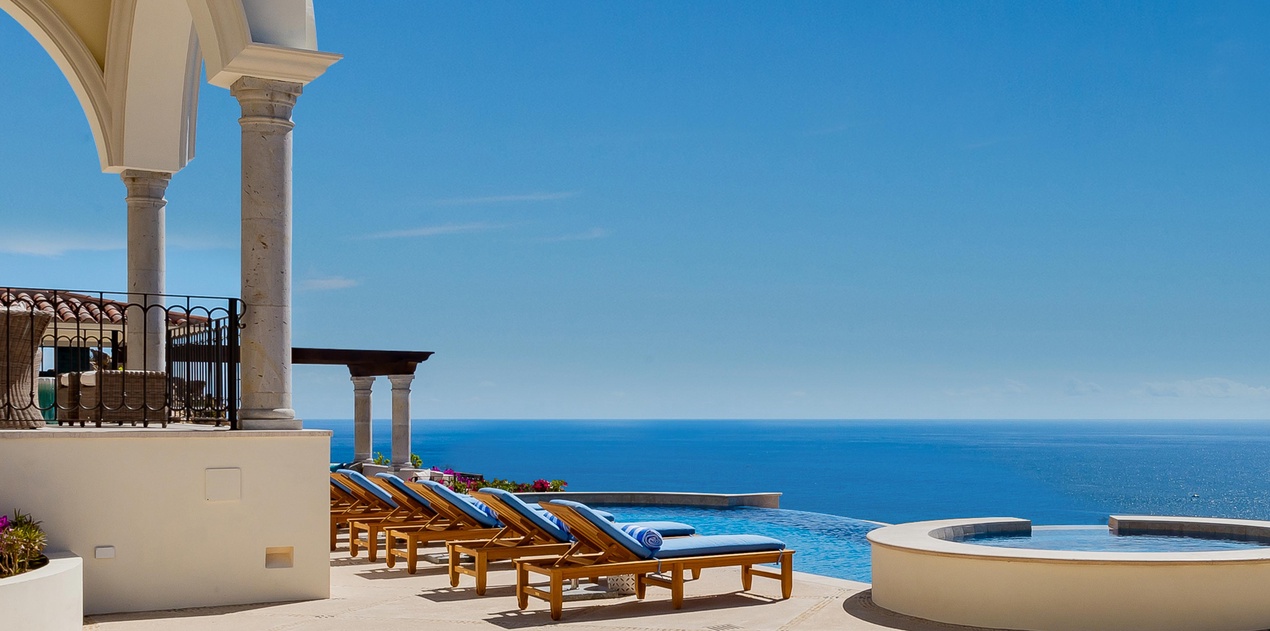 Pool and Jacuzzi view