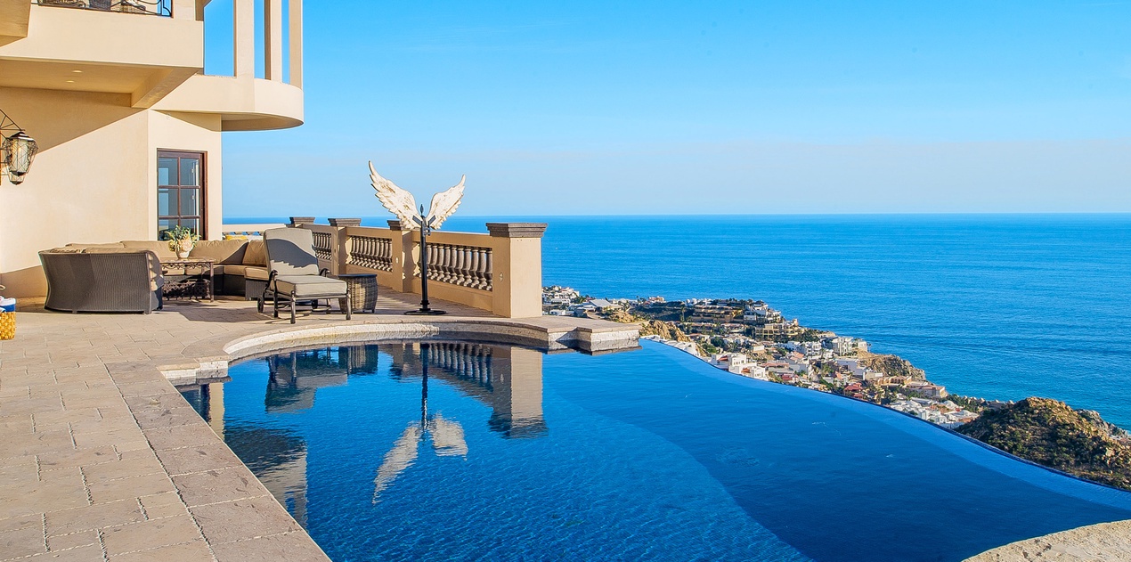 Infinity pool overlooking amazing ocean views