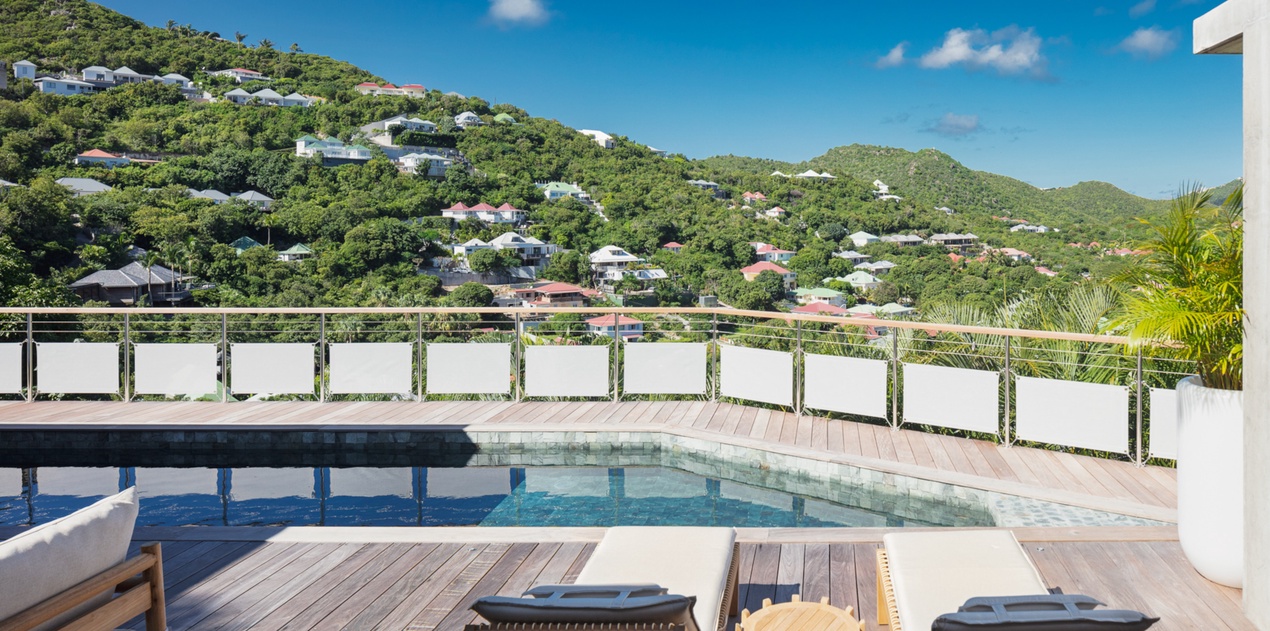 1-pool-bonheur-new-villa-track3