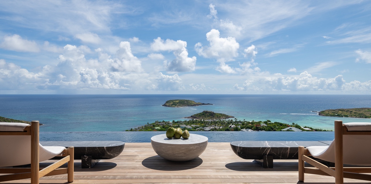 exterior-1-manoir-voltaire-track1