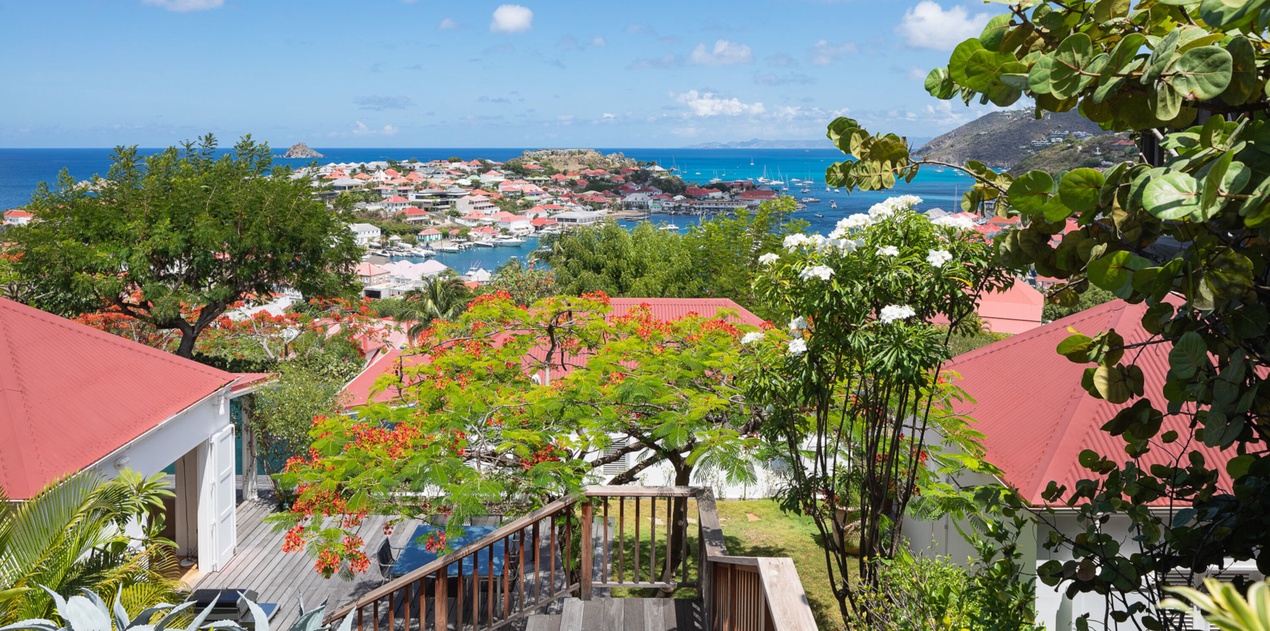 exterior-1-angelina-track4