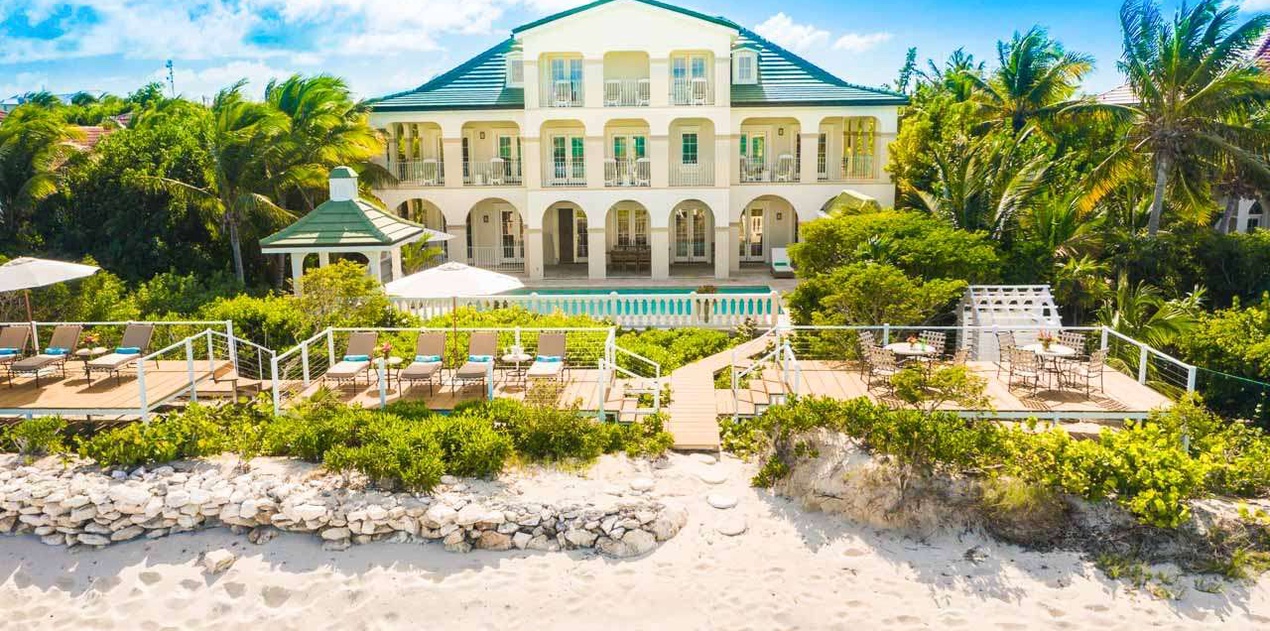 Exterior of IE TAM, Grace Bay Turtle Cove, Turks & Caicos