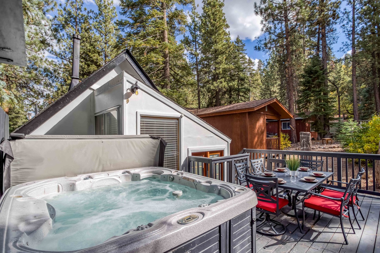 Hot Tub with an outdoor view