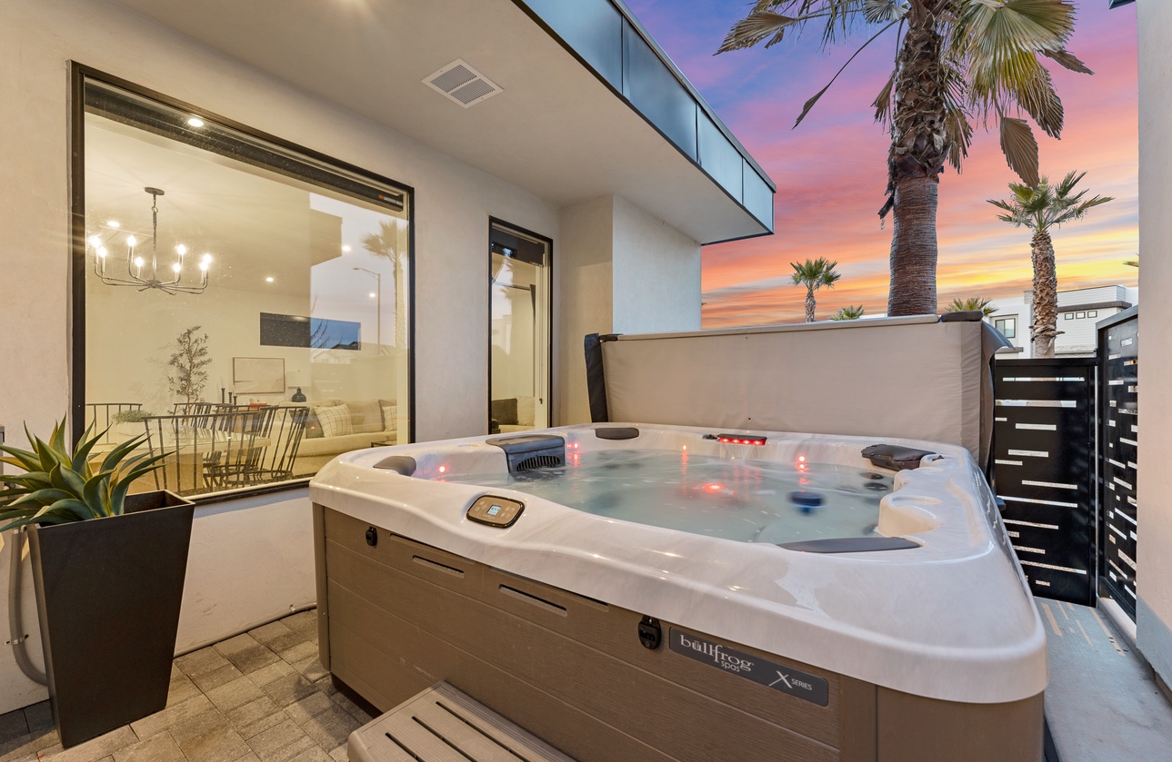 Featured Property Palm Desert Oasis