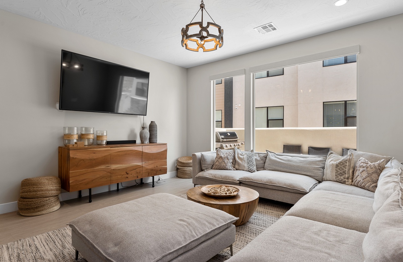 Featured Property Bare Feet Retreat