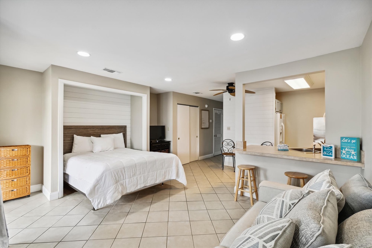 Sandpiper Cove 8132