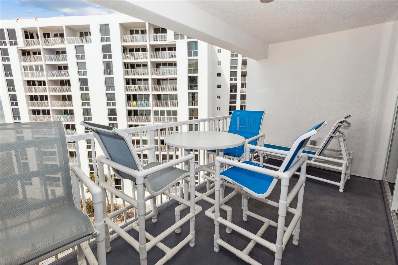 Shoreline Towers 1084 Balcony
