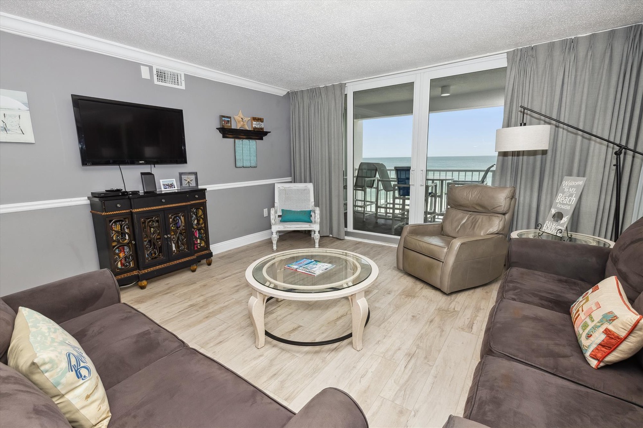 Shoreline Towers 1084