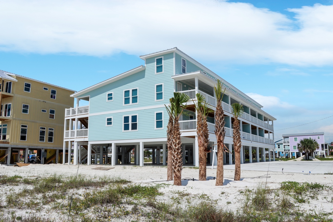 Pelican Roost E