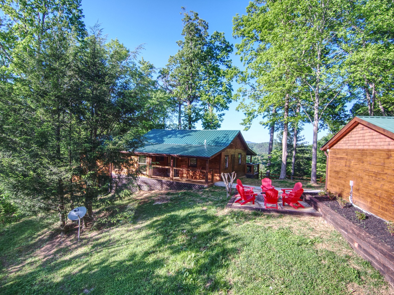 Scenic Solitude Stony Brook Cabins, LLC