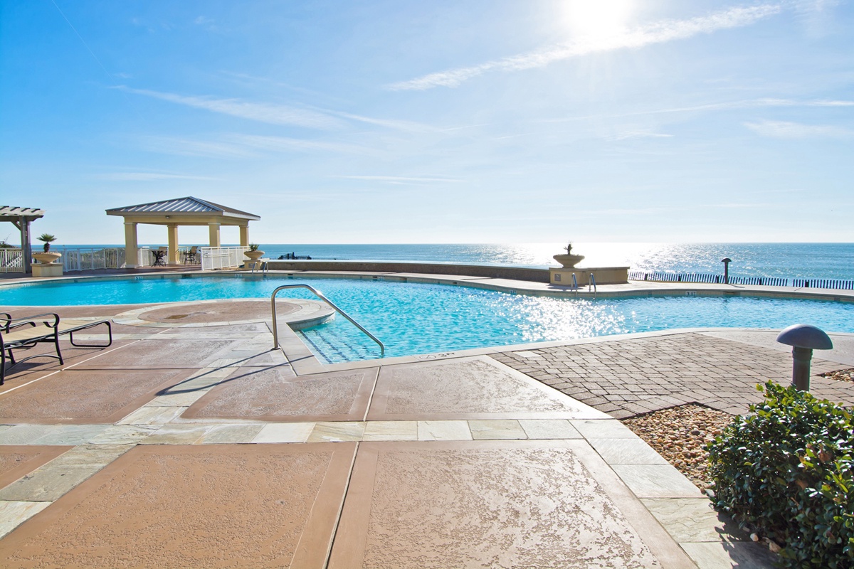Oceanfront Pool