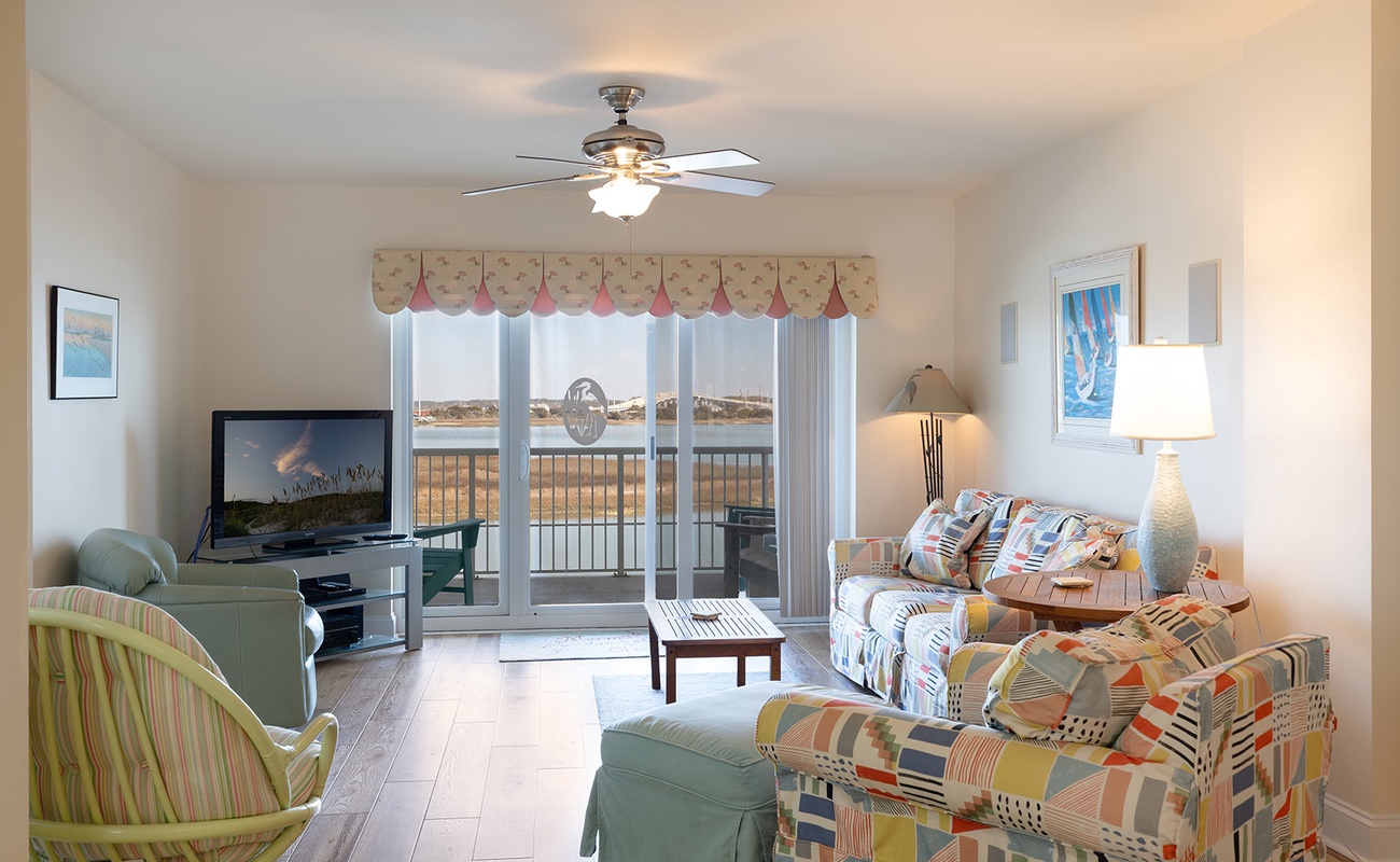 Olde Towne Yacht Club 215