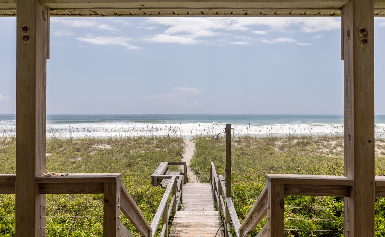 Anniversary Waltz East | Photo 2