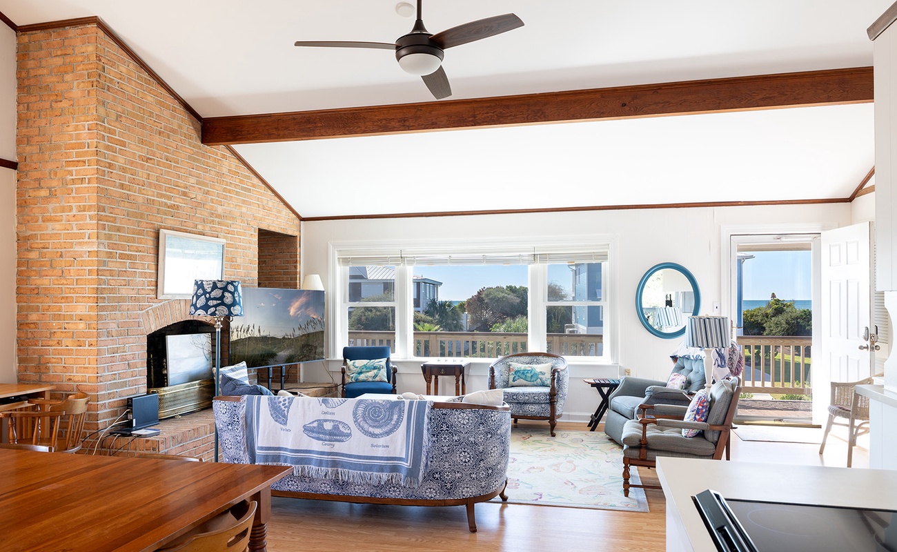 The Griffin House Main Floor | Photo 1