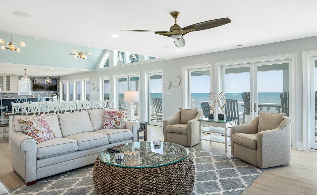 3rd Floor Living Area