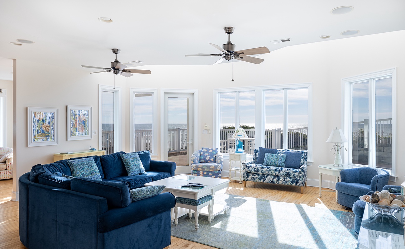 Breezin Blue | Photo 2